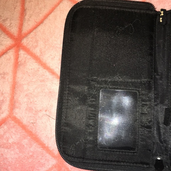 Vera Bradley wallet - Picture 4 of 4